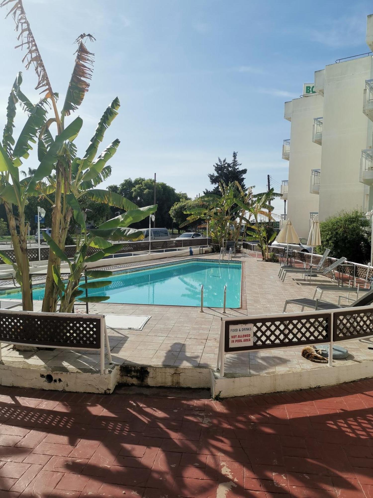 Boronia Hotel Apartments Larnaca Ngoại thất bức ảnh