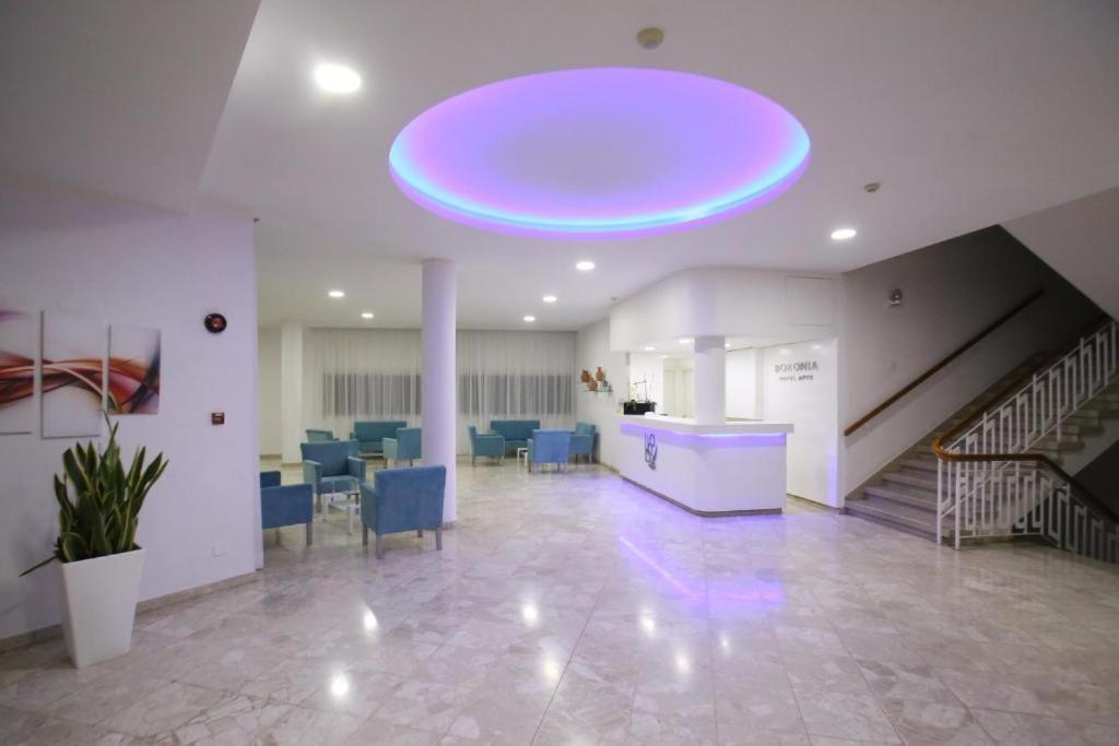 Boronia Hotel Apartments Larnaca Ngoại thất bức ảnh