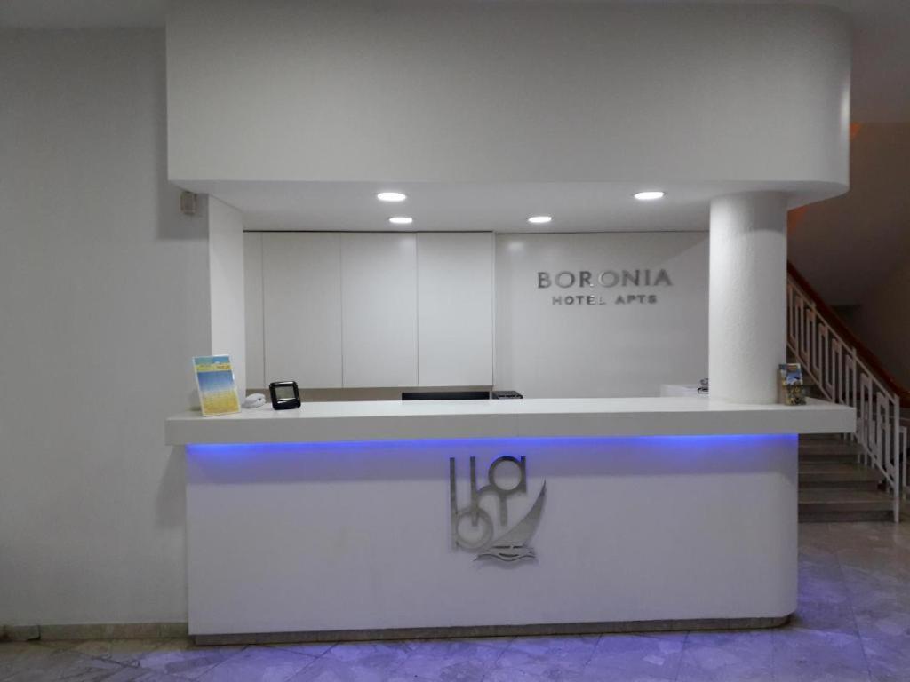 Boronia Hotel Apartments Larnaca Ngoại thất bức ảnh